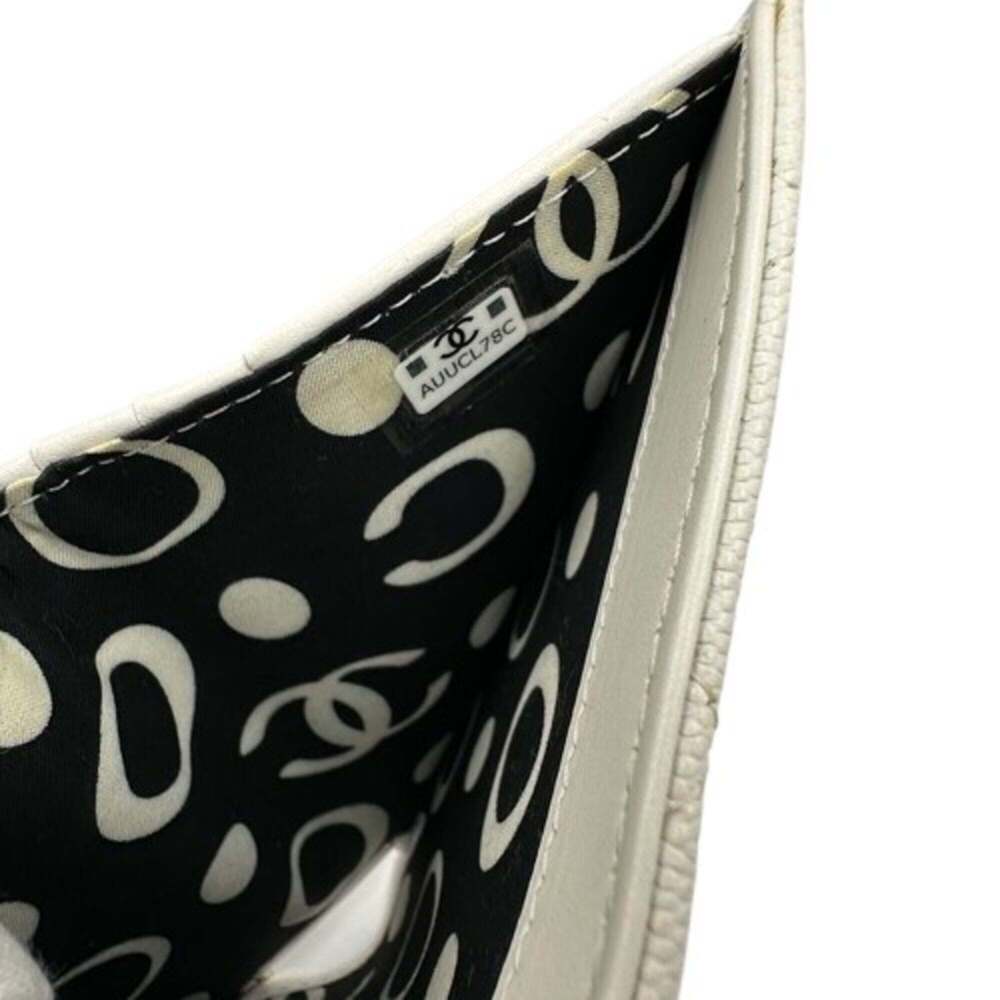CHANEL White Caviar Leather Wallet - Picture 6 of 8